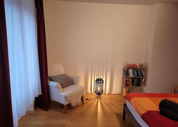 Cosy & Central, Lovely Terrace Over River & Park Apartamento